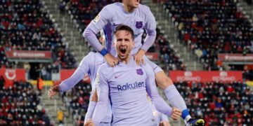 Barcelona triunfa 1-0 con 18 bajas por Covid sobre el Mallorca