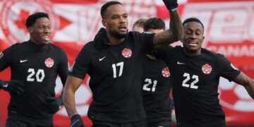 Canadá derrota 2-0 a EU y afianza liderato de Concacaf