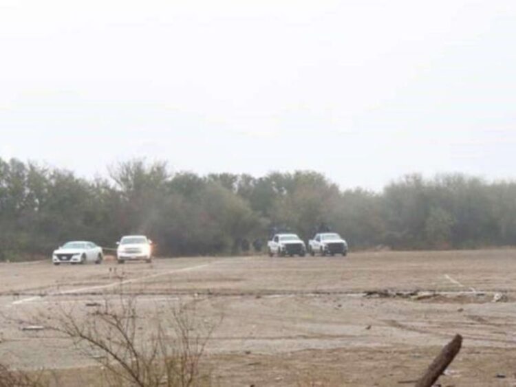 Suman 8 cuerpos hallados en fosa clandestina de Nuevo León