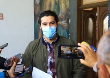 Exhorta Ayuntamiento a cumplir reglamento de imagen urbana en Victoria