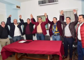 Ex dirigentes del PRD dan su apoyo al morenista Américo Villarreal Anaya