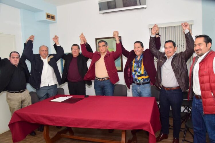 Ex dirigentes del PRD dan su apoyo al morenista Américo Villarreal Anaya