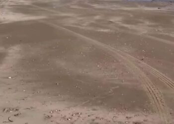 Se retira 20 metros mar en playa Bagdad