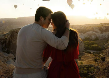 Diego Boneta le dio el anillo de promesa a Renata Notni en Nueva York