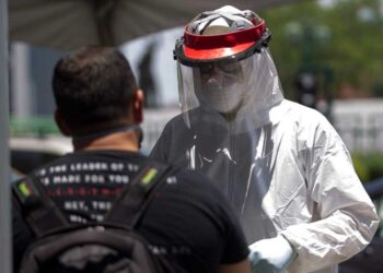 Tras Navidad-Año Nuevo, más de mil casos diarios de Covid en Nuevo León