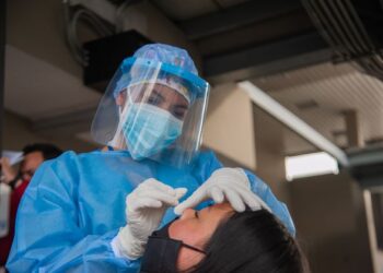 Sí hay más contagios por covid-19, pero menos hospitalizaciones: AMLO