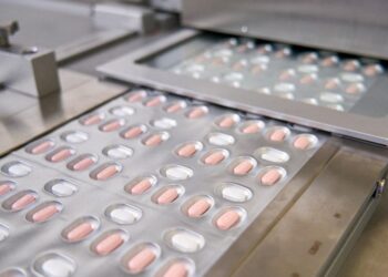 México analizaría adquirir píldora de Pfizer contra covid-19