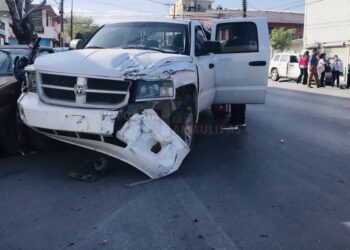 Carambola deja cinco lesionados en el 5 Carrera.