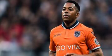 Robinho sentenciado a nueve años de cárcel