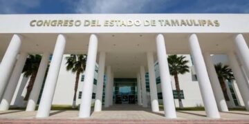 Congreso contra alcalde.