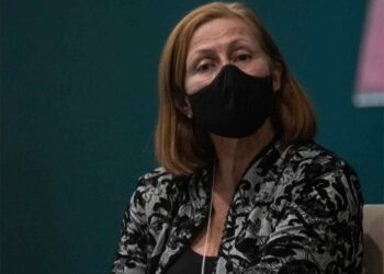 Tatiana Clouthier, secretaria de Economía, da positivo a covid-19