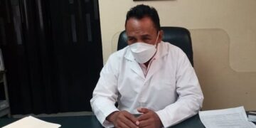 Casos COVID con síntomas leves gracias a vacunas: Castañeda