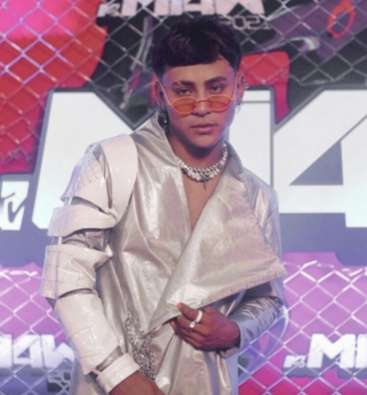 Tiktoker falsifica prueba de covid