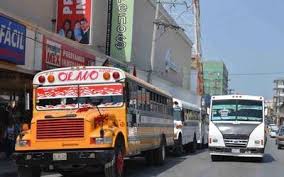 Choferes aumentan tarifas del transporte público.