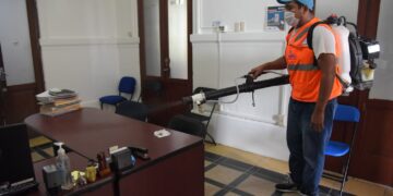 Piden suspender fiestas ante aumento de Covid