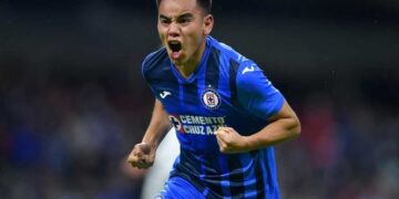 Cruz Azul triunfa y ‘Charly’ Rodríguez se estrena