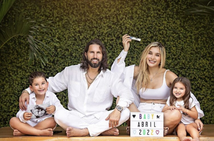 Poncho de Nigris anunció la llegada de su tercer hijo Antonio