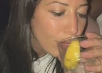 Tiktoker intenta contagiarse de Covid - 19