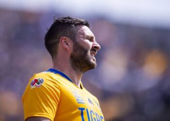 Gignac, goleador de Tigres contagiado de COVID-19