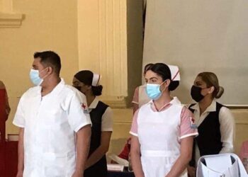 Primera mujer transgénero en escuela de enfermeria