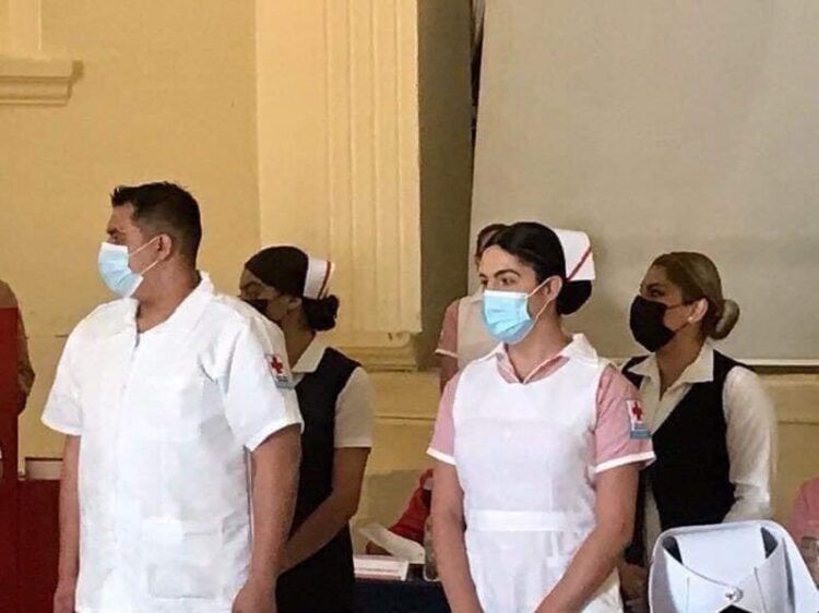Primera mujer transgénero en escuela de enfermeria