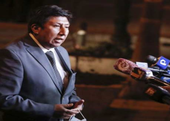 Denuncian persecución política contra el presidente de Perú