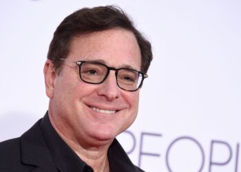 Muere el famoso actor de Hollywood Bob Saget a sus 65 años de edad.