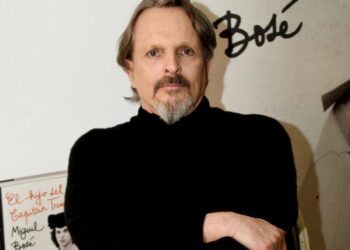 ¿Qué actores interpretarán a Miguel Bosé en su serie autobiográfica?