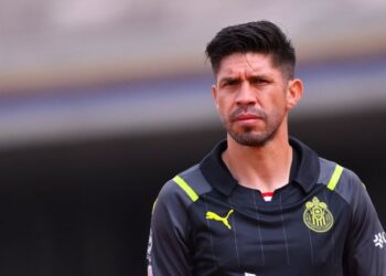 Oribe Peralta anuncia su retiro del Futbol.