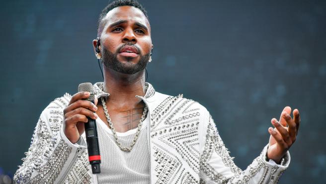 Jason Derulo lastima a dos hombres por confundirlo con Usher