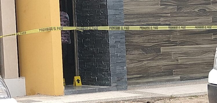 Encuentran muerto a joven dentro de una vivienda en Sinaloa