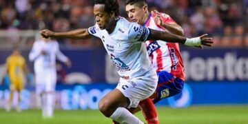 Los Tuzos vencen al Atletico San Luis en el arranque de la Liga Mx