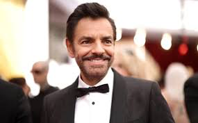 Eugenio Derbez festeja tras ganar el Oscar junto a Coda como Mejor Película