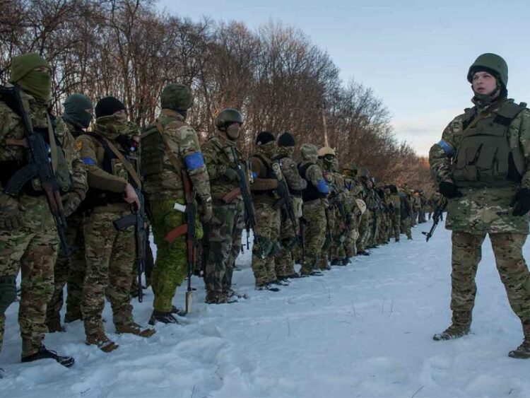 Cerca de mil 300 soldados ucranianos han muerto en invasión rusa: Zelenski