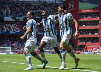 Pachuca  golea 3-0 al Toluca en La Bombonera