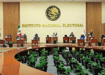 Llama INE a Presidencia, Delgado y Cortés a no violar ley de revocación
