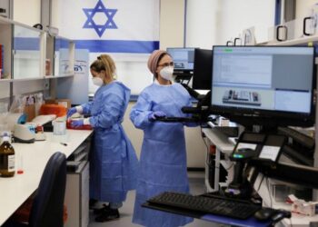 Israel detecta variante “desconocida” de covid-19