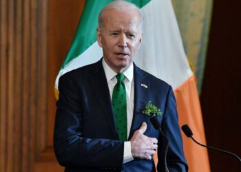 Joe Biden llama a Putin “dictador asesino” y “matón puro”