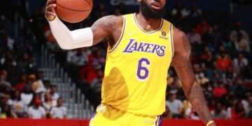 LeBron rompe récord como mayor anotador en temporada regular