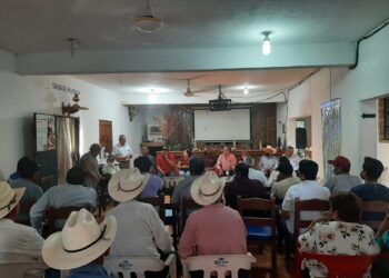 Priistas de Ocampo encabezados por Fausto Gómez se suman a MORENA