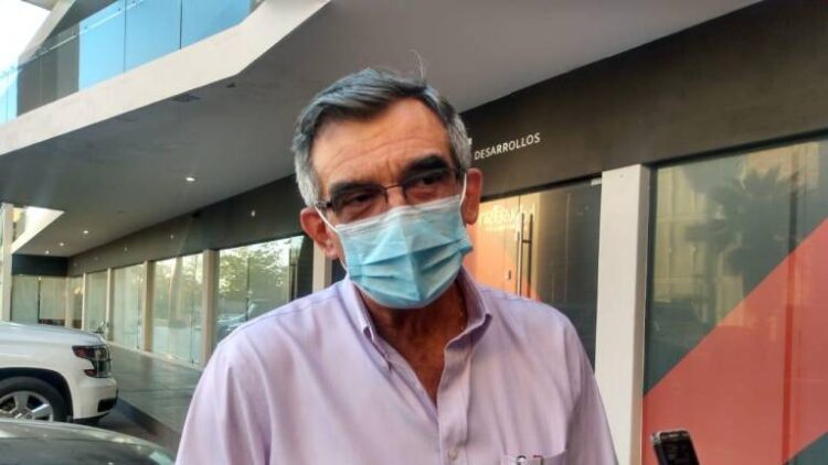 Presenta Américo Villarreal Anaya denuncia penal por guerra sucia en su contra ante MPF