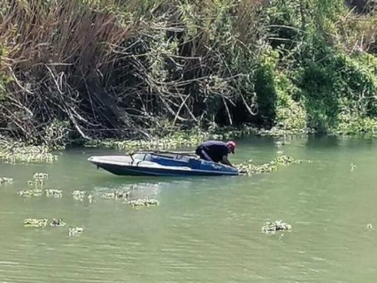 Papá encuentra cuerpo de su hija en el Río Bravo tras días de búsqueda