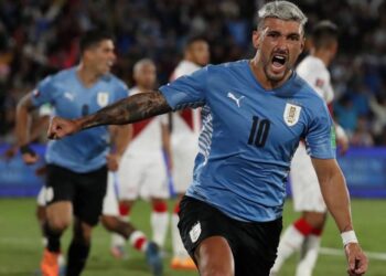 Uruguay vence a Perú y sella su boleto al Mundial