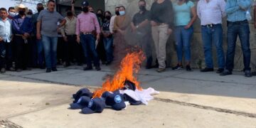 Renuncian al PAN  alcaldes y dirigentes de 5 municipios de Tamaulipas, se van a Morena