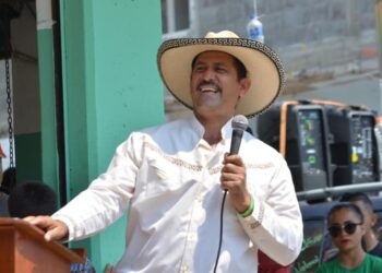 Ejecutan al alcalde de Aguililla, César Valencia Caballero