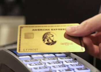 American Express suspende operaciones en territorio ruso