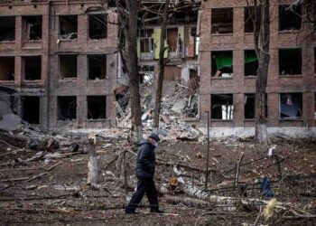 Ucrania registra 227 civiles muertos y unos 525 heridos, dice ONU