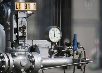 Se desploman bolsas europeas tras amenazas rusas de cortar el gas a la UE