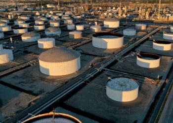 EU liberará un millón de barriles de petróleo al día de sus reservas