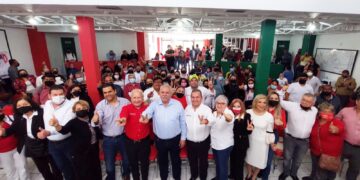 Priistas celebran en Reynosa 93 aniversario del tricolor